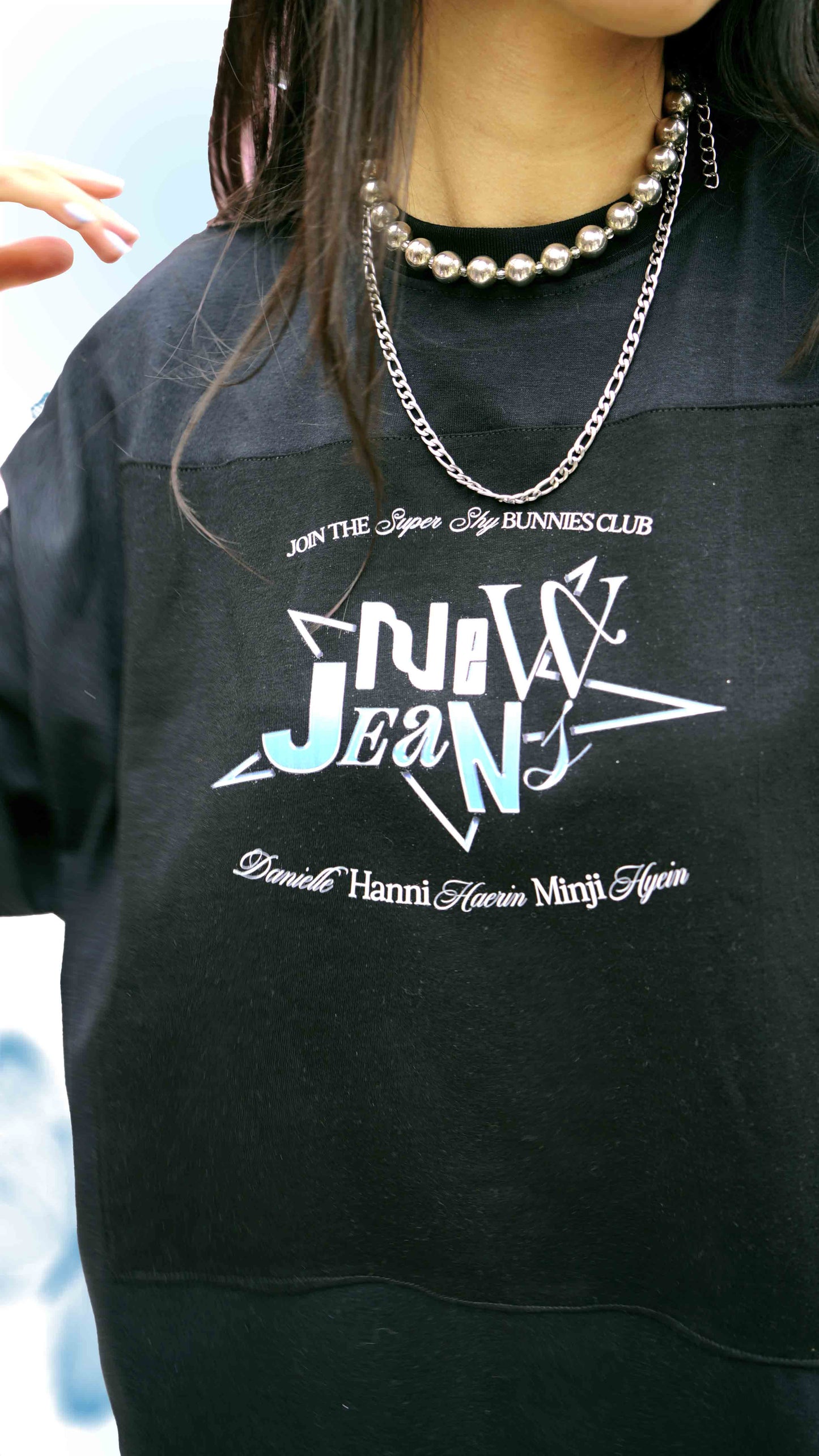 Newjeans Playera Super Shy