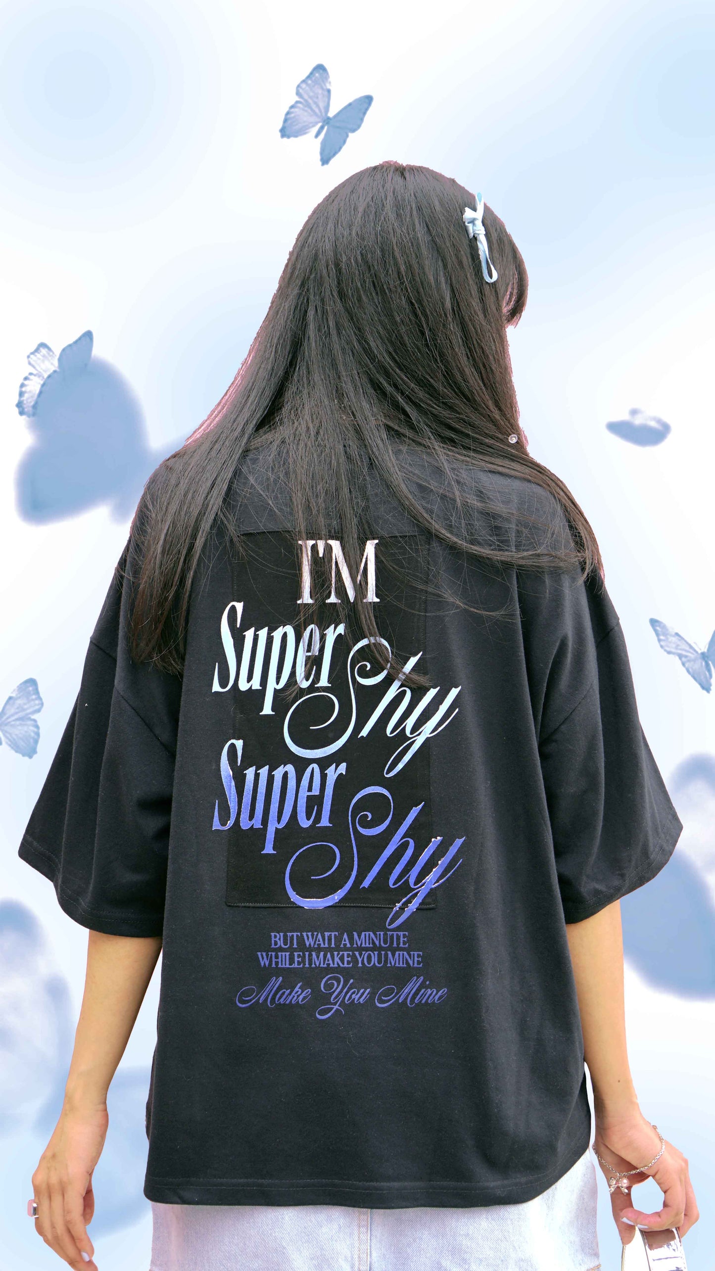 Newjeans Playera Super Shy