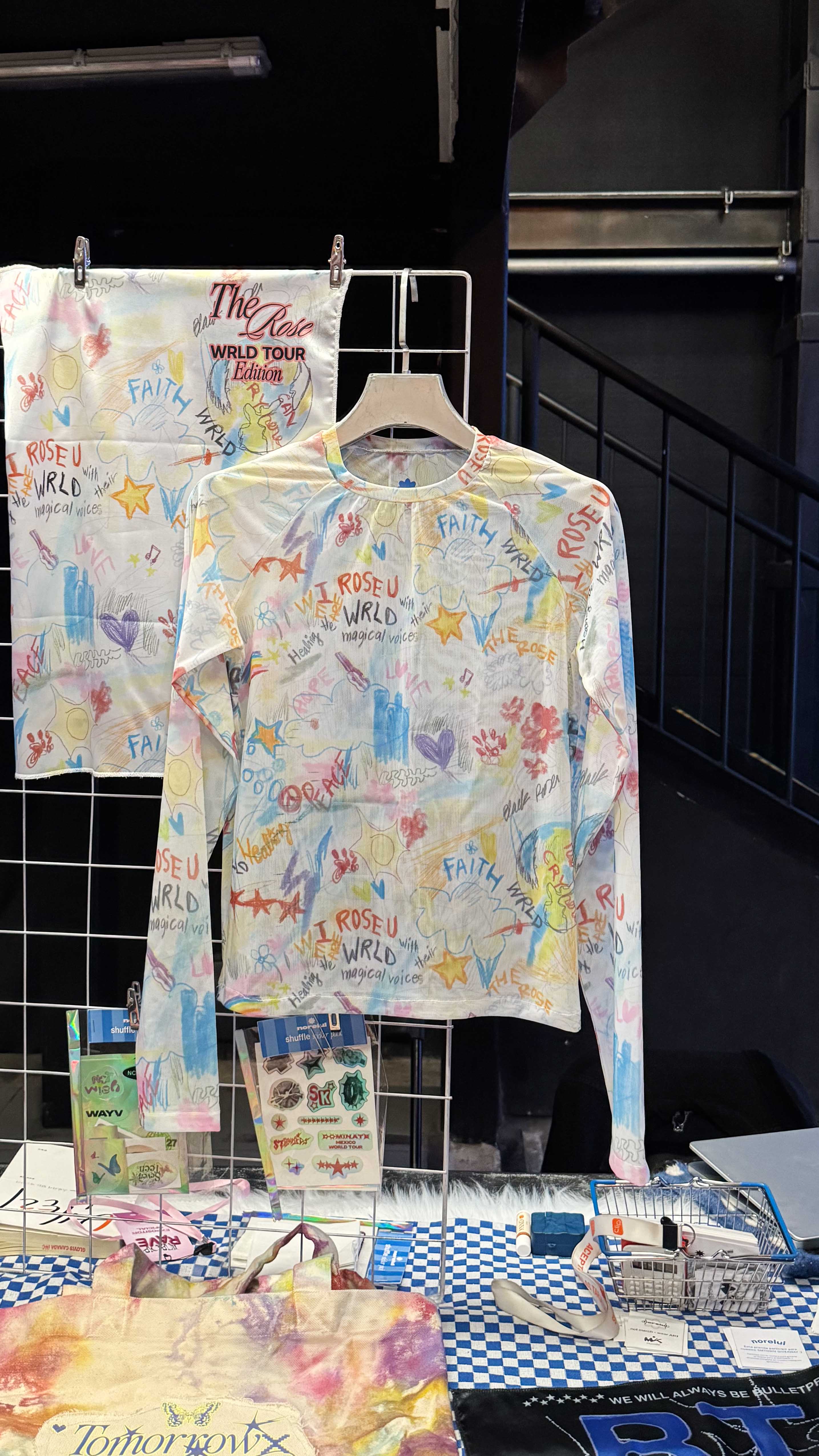 The Rose WRLD Tour Playera Mesh