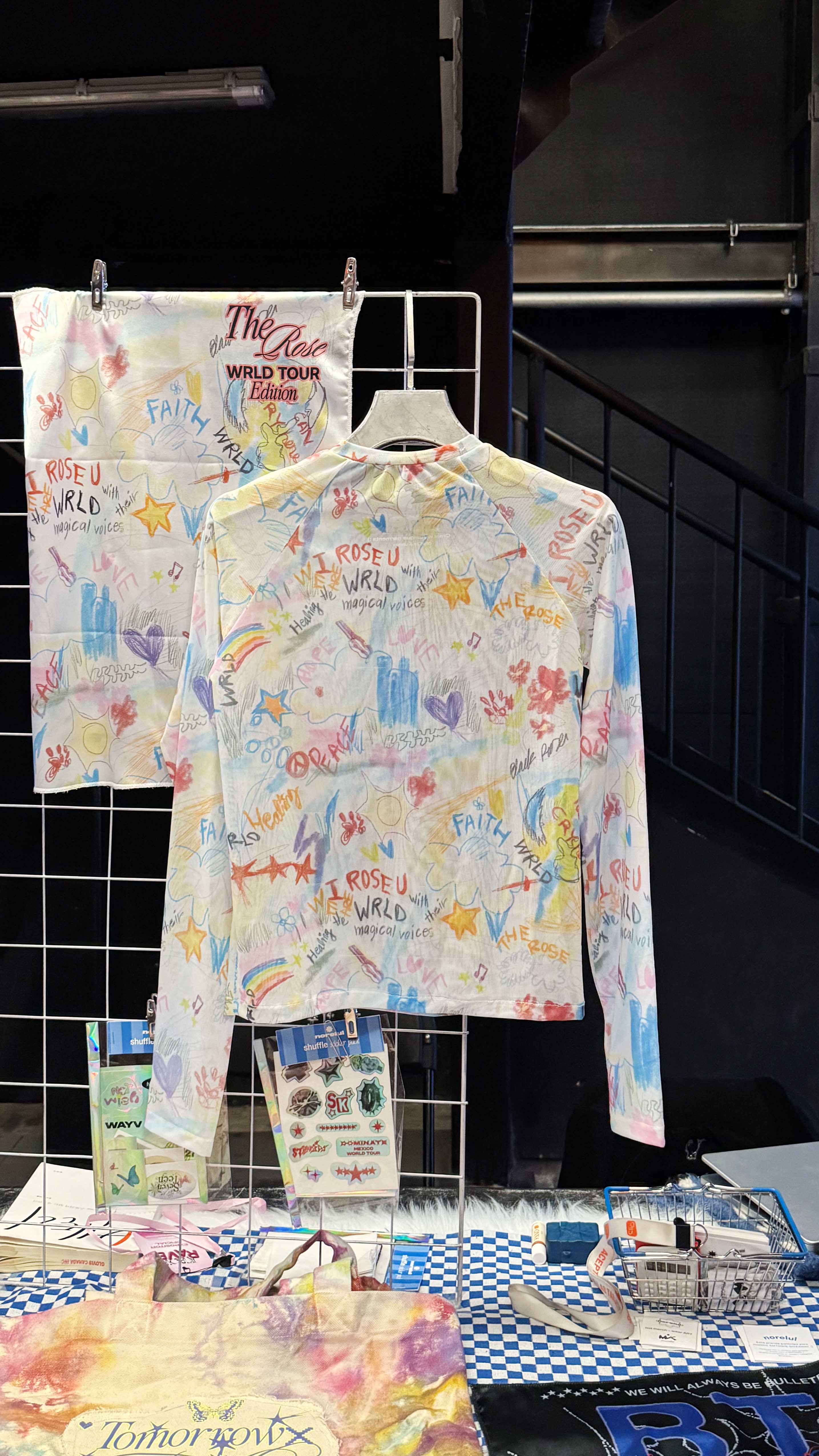 The Rose WRLD Tour Playera Mesh