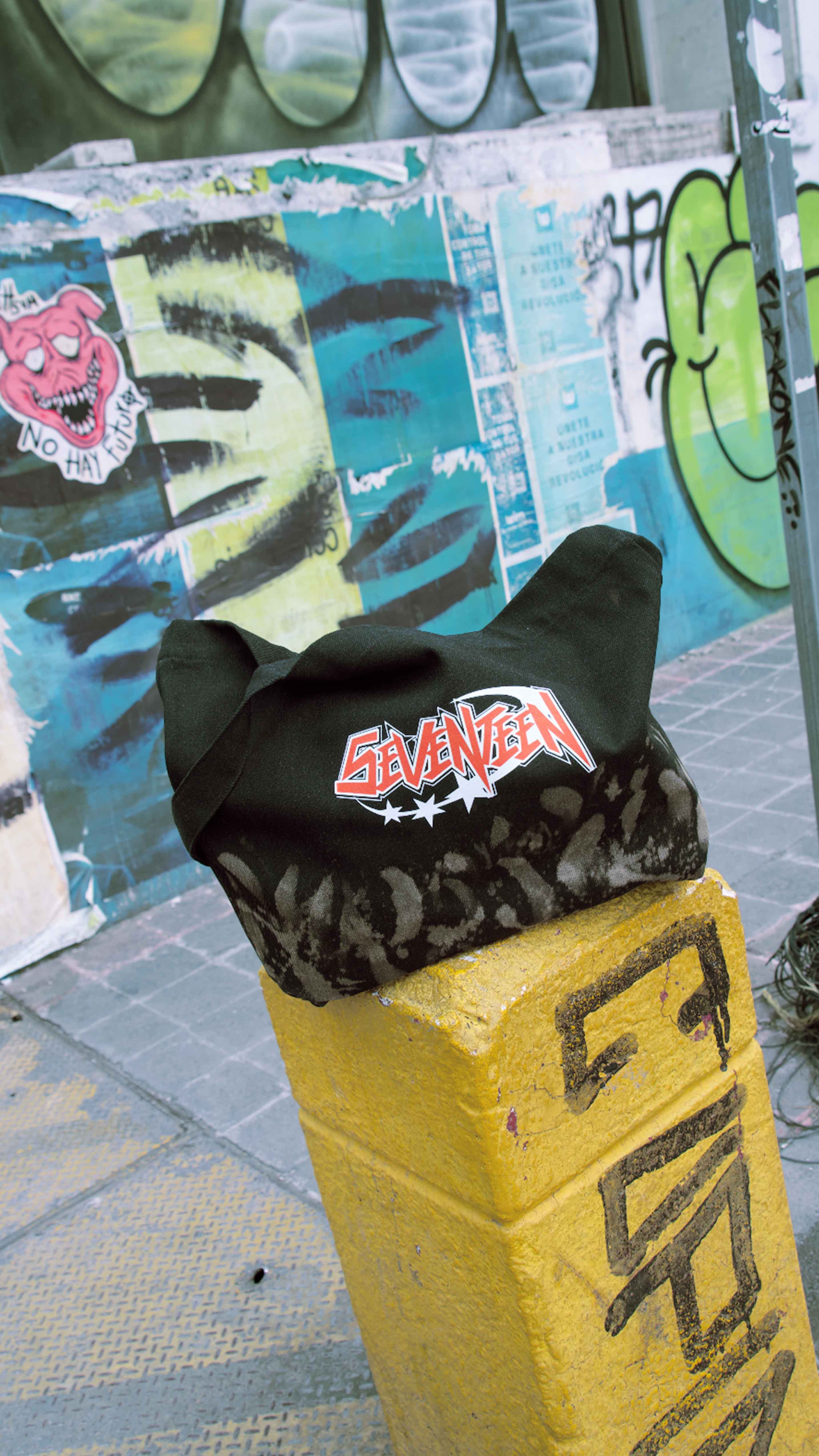 Seventeen Bolsa Tote Bag